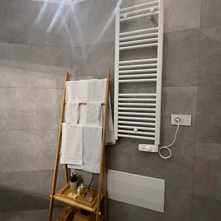 דירה Lux Loft- Downtown Gem קליארי