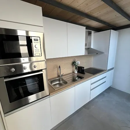 דירה Lux Loft- Downtown Gem *